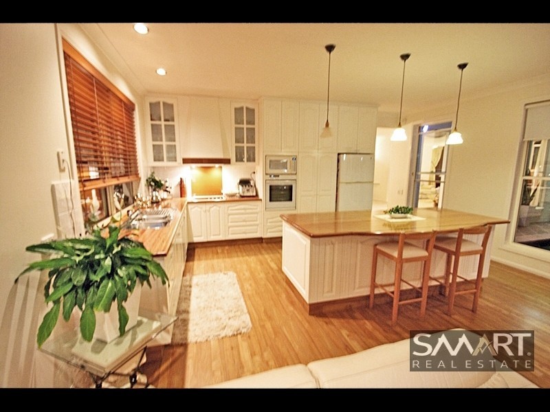 Broadbeach Waters QLD 4218