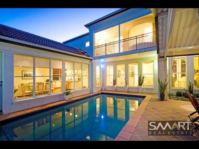 Broadbeach Waters QLD 4218
