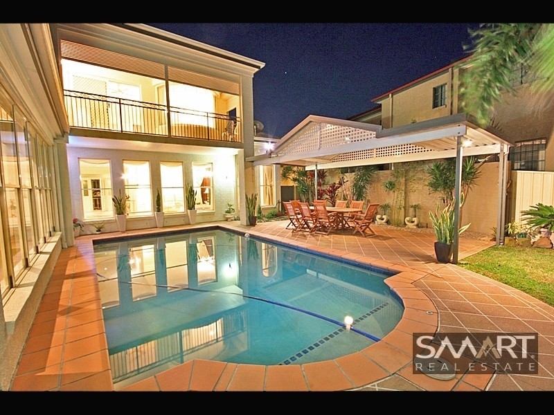 Broadbeach Waters QLD 4218