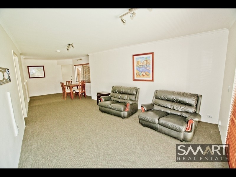 1/2 Alexandra Avenue, Mermaid Beach QLD 4218