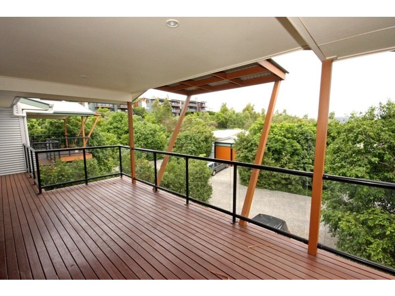 5/2 Ridgeline Way, Highland Park QLD 4211
