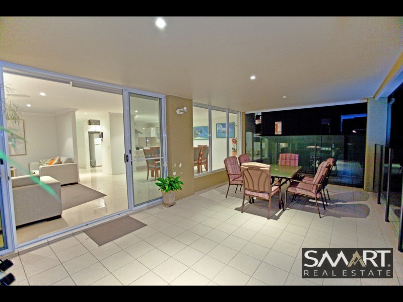 7a Vespa Crescent, Bundall QLD 4217