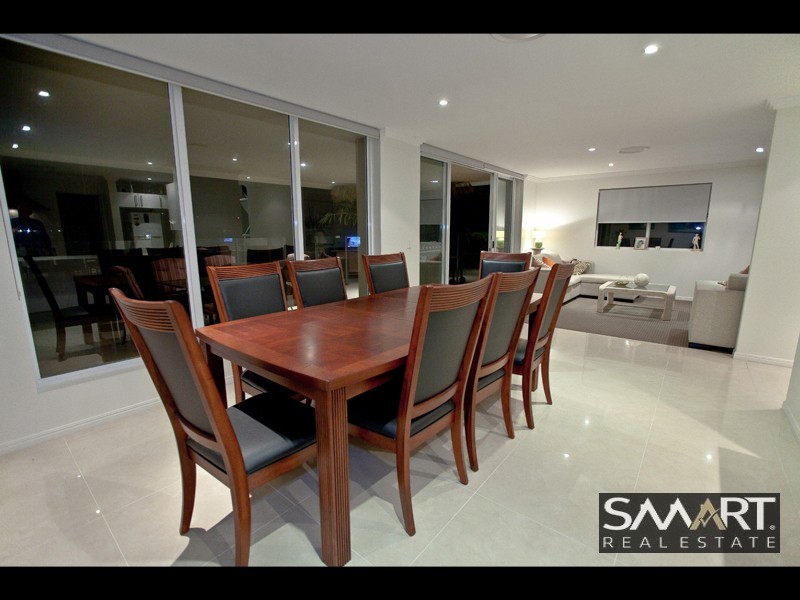 7a Vespa Crescent, Bundall QLD 4217