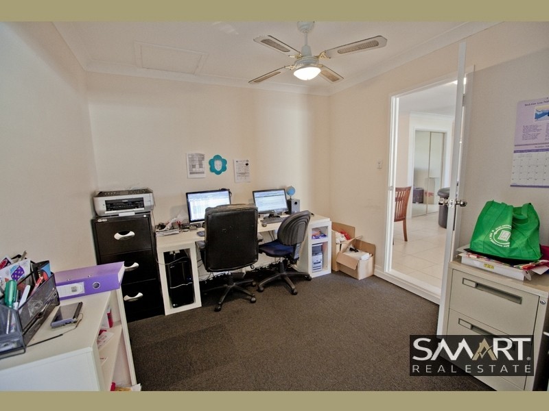 1/4 Jessica Court, Arundel QLD 4214