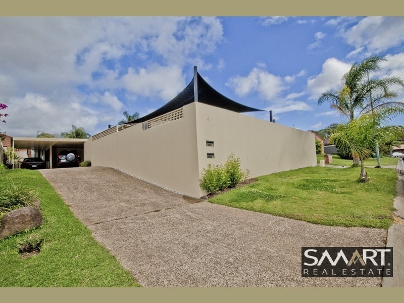 1/4 Jessica Court, Arundel QLD 4214