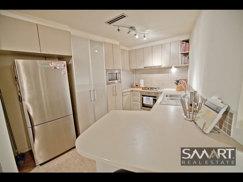 3308 Central Place, Carrara QLD 4211