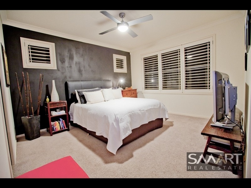 3308 Central Place, Carrara QLD 4211
