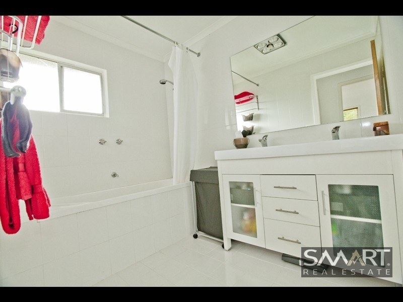 3 Grevillia Avenue, Southport QLD 4215
