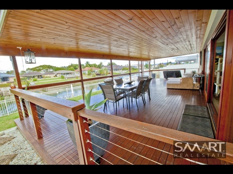 10 Boomerang Crescent, Sorrento QLD 4217