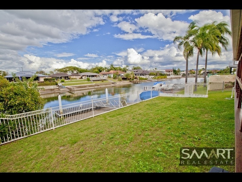 10 Boomerang Crescent, Sorrento QLD 4217