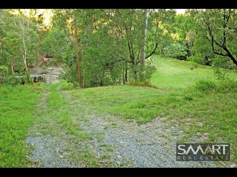 40 Uplands Drive, Parkwood QLD 4214