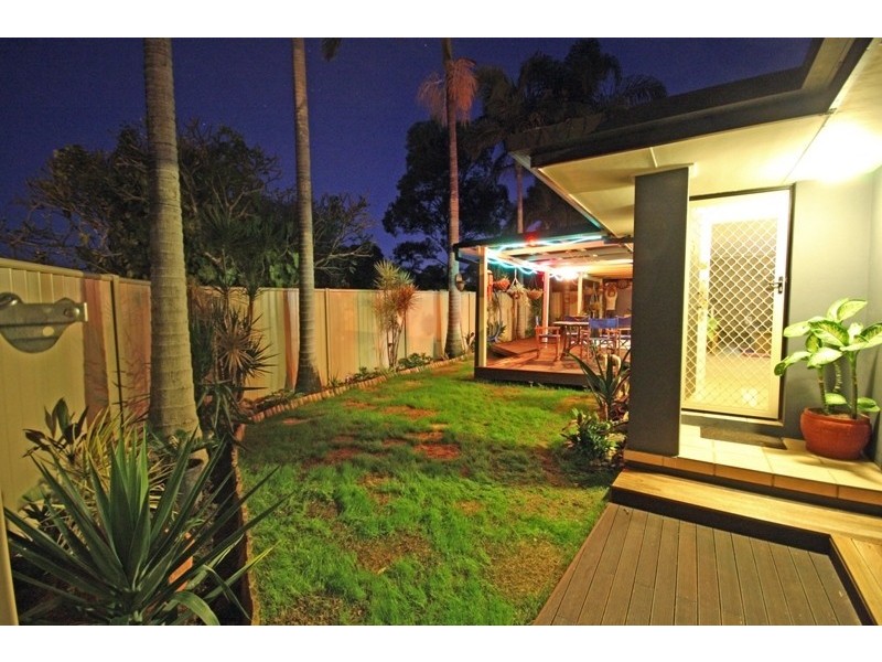 1/82 Brisbane Road, Labrador QLD 4215