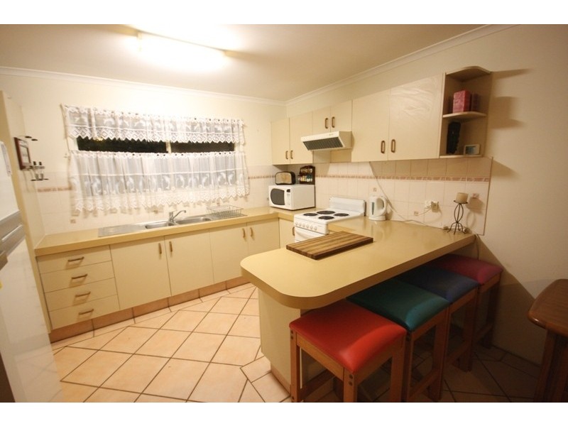 1/82 Brisbane Road, Labrador QLD 4215