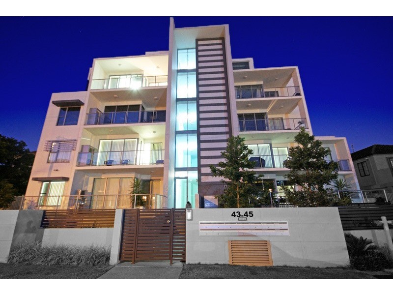 11/43 Anembo Street, Chevron Island QLD 4217