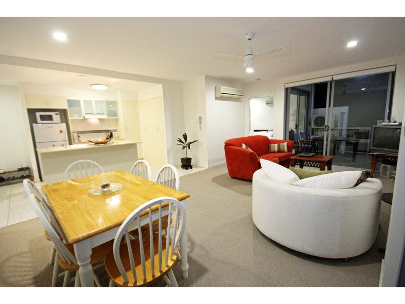 11/43 Anembo Street, Chevron Island QLD 4217