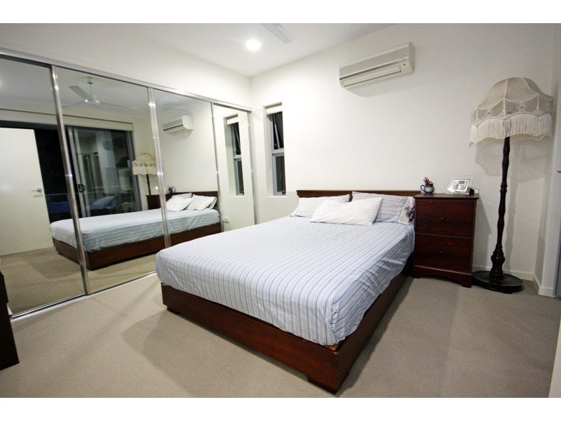 11/43 Anembo Street, Chevron Island QLD 4217