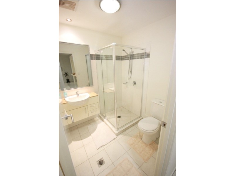 11/43 Anembo Street, Chevron Island QLD 4217