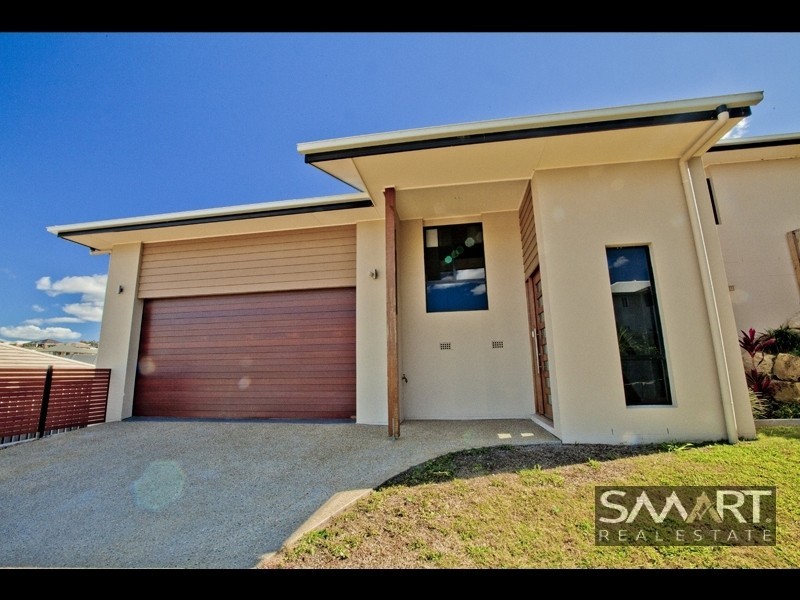 8 Meroo Place, Upper Coomera QLD 4209