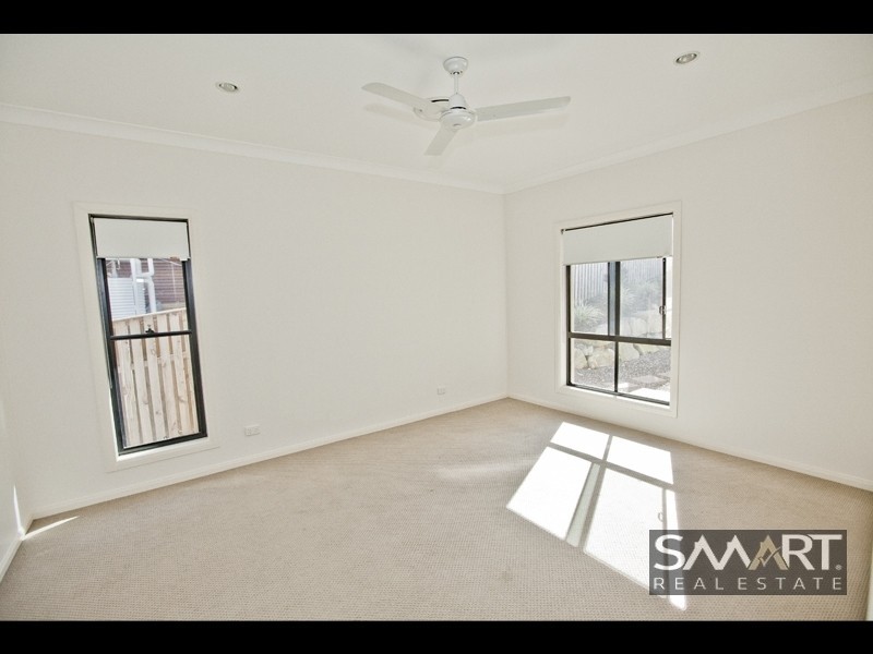 8 Meroo Place, Upper Coomera QLD 4209