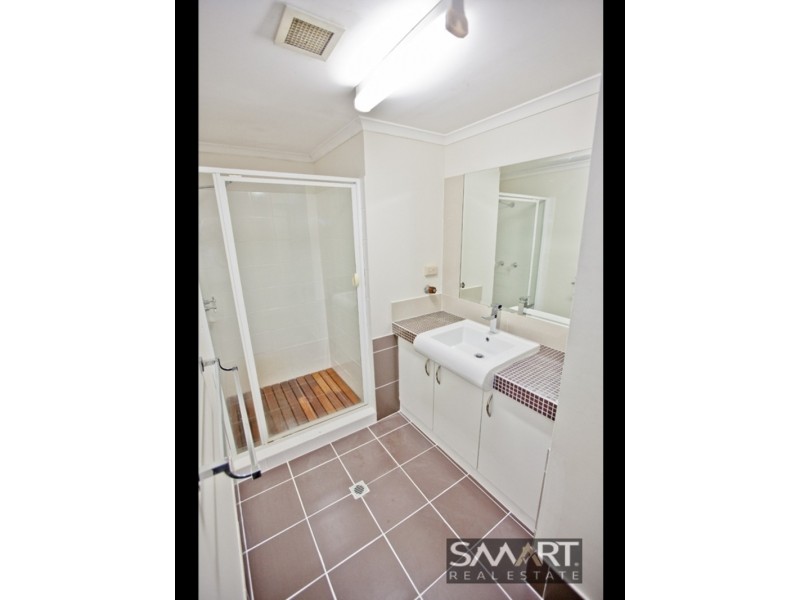 19/21 Huth Street, Labrador QLD 4215