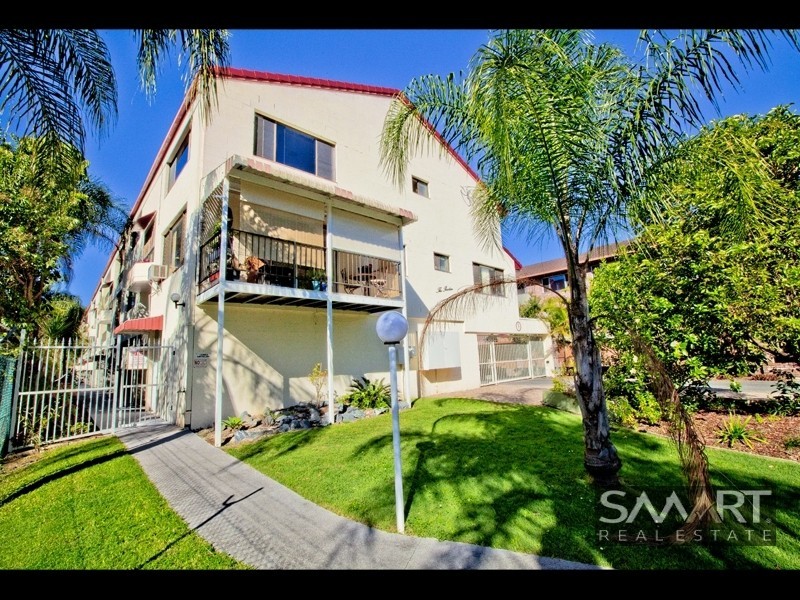 19/21 Huth Street, Labrador QLD 4215