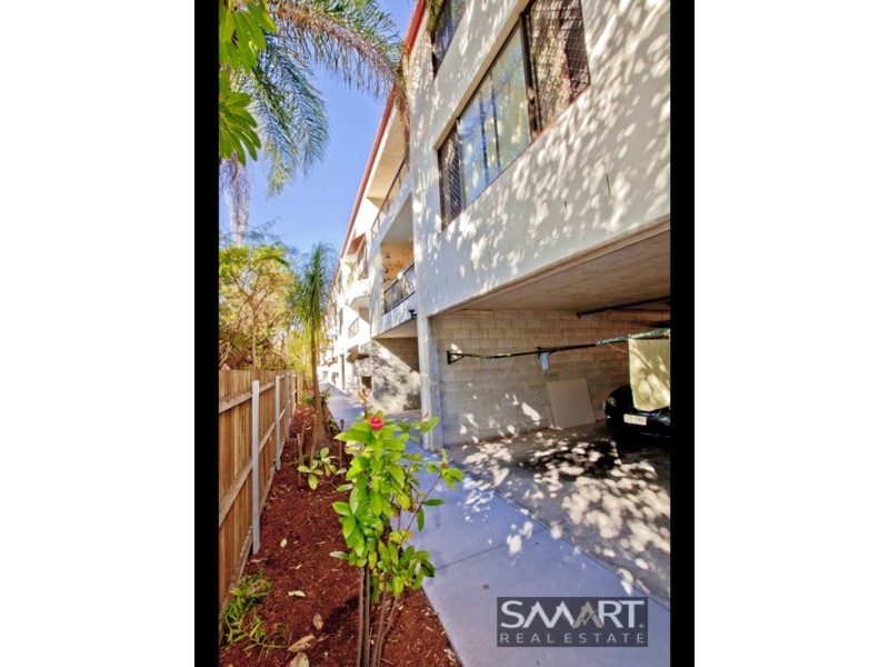 19/21 Huth Street, Labrador QLD 4215