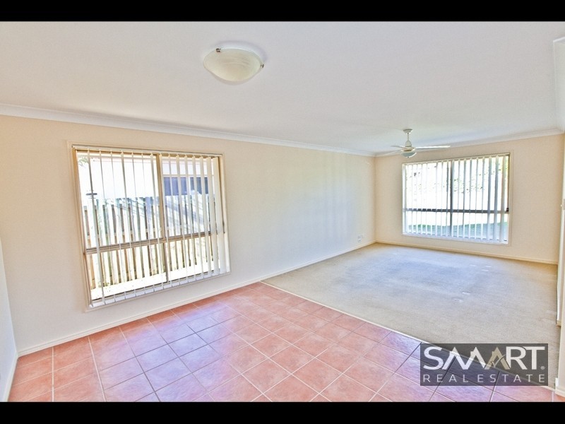 12 Lilyvale Crescent, Ormeau QLD 4208