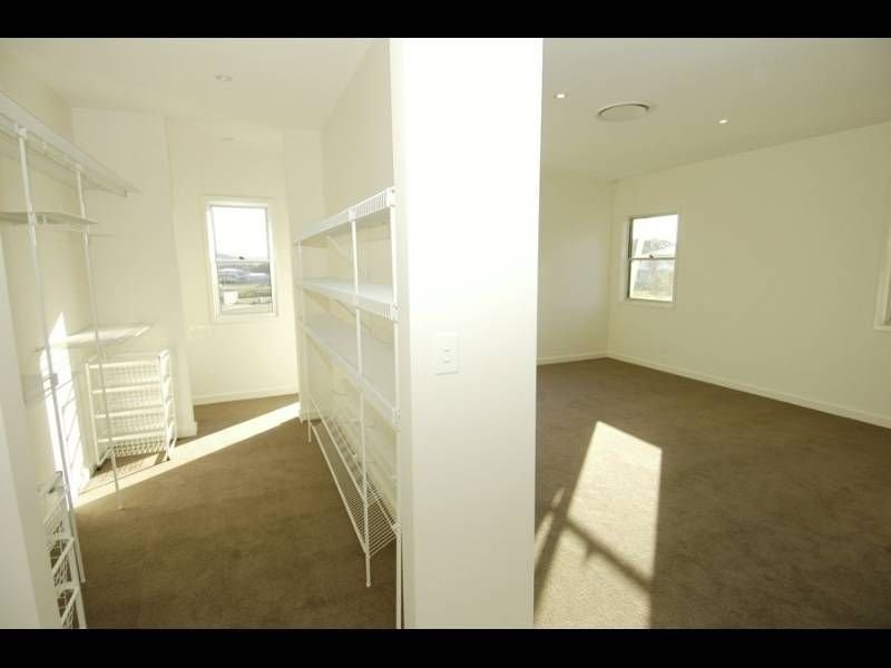 7003B Vista Drive, Benowa QLD 4217