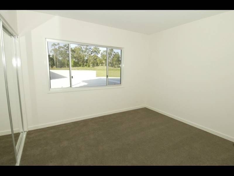 7003B Vista Drive, Benowa QLD 4217