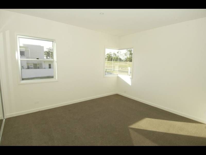 7003B Vista Drive, Benowa QLD 4217