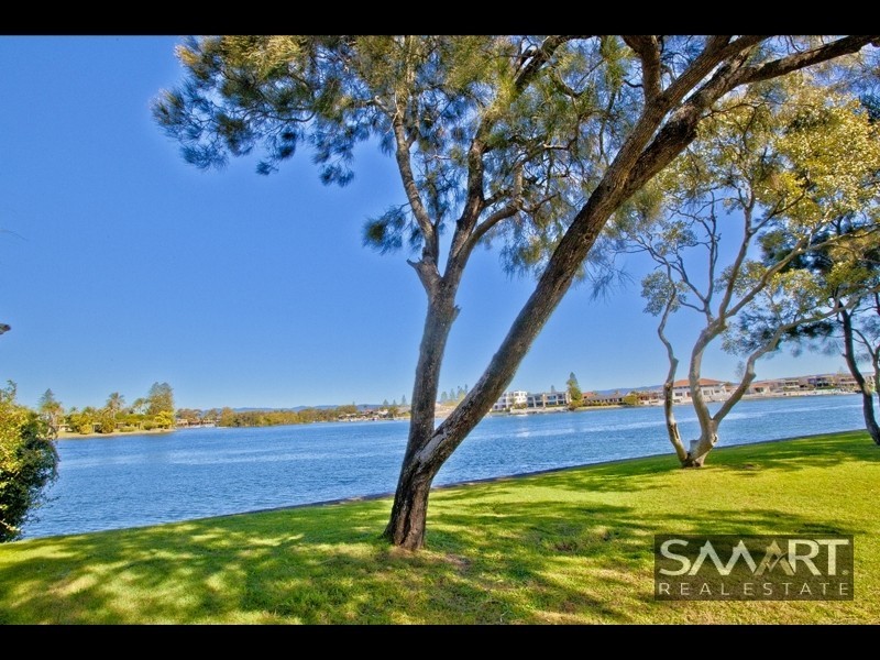 21/3 Sunset Boulevard, Surfers Paradise QLD 4217