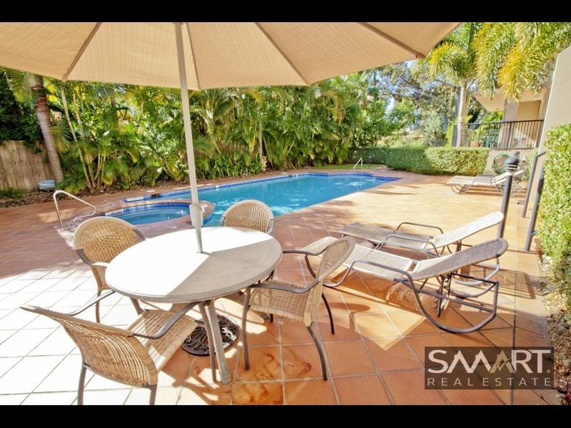 21/3 Sunset Boulevard, Surfers Paradise QLD 4217