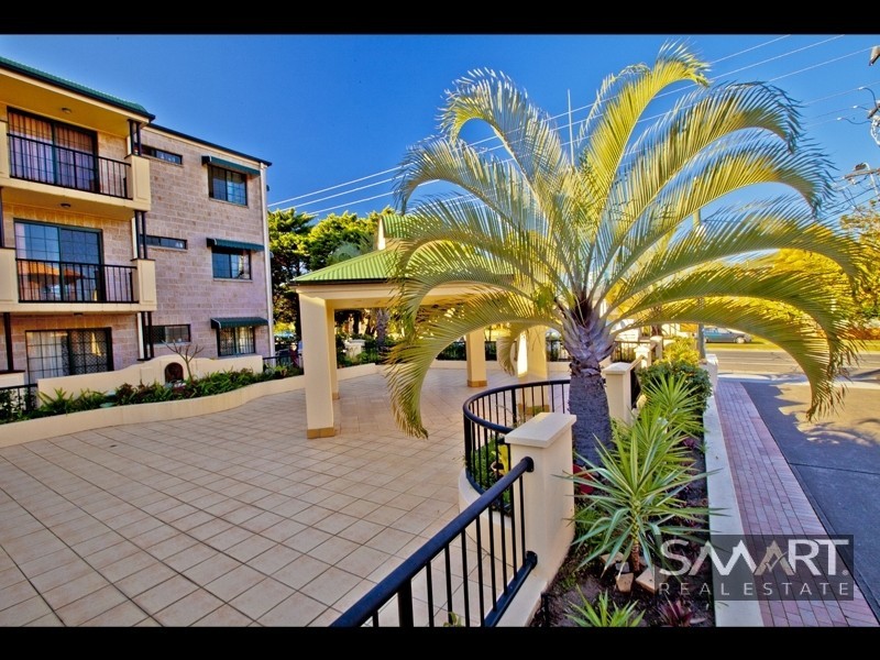 17/152 High Street, Southport QLD 4215