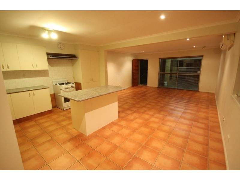 61 Baratta Street, Southport QLD 4215