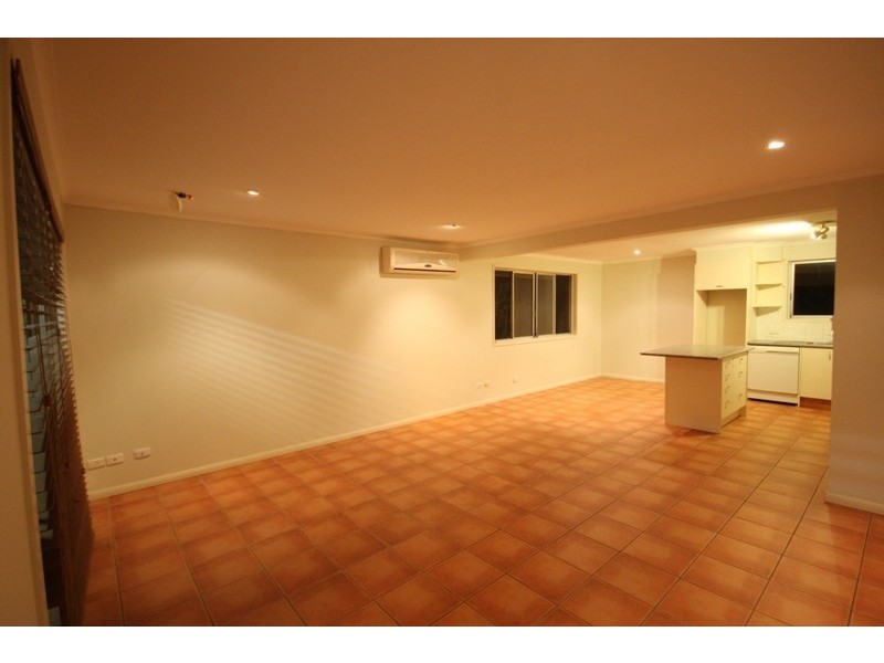 61 Baratta Street, Southport QLD 4215