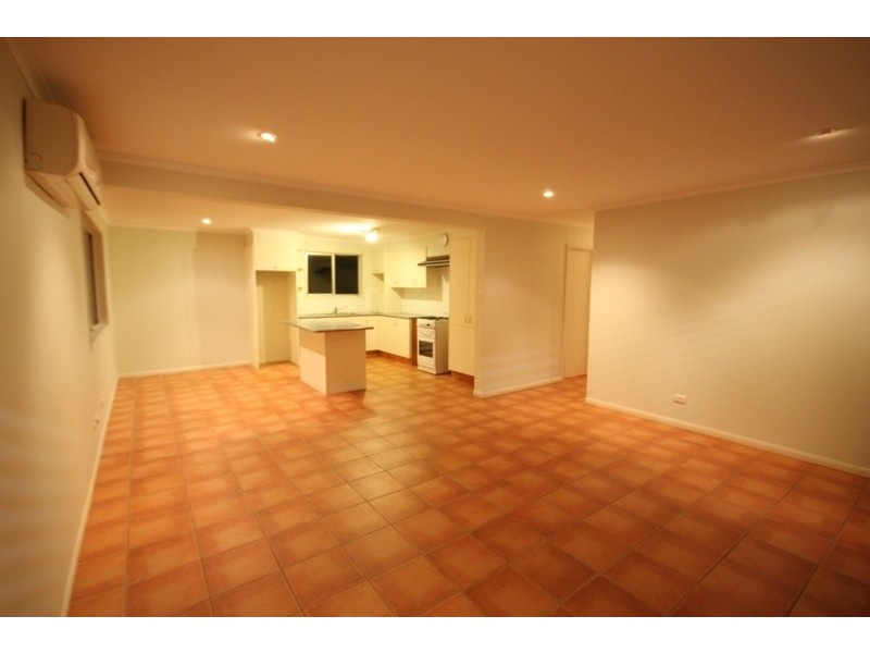 61 Baratta Street, Southport QLD 4215