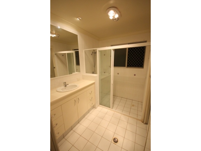 61 Baratta Street, Southport QLD 4215