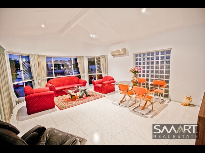 28 Sundance Way, Runaway Bay QLD 4216