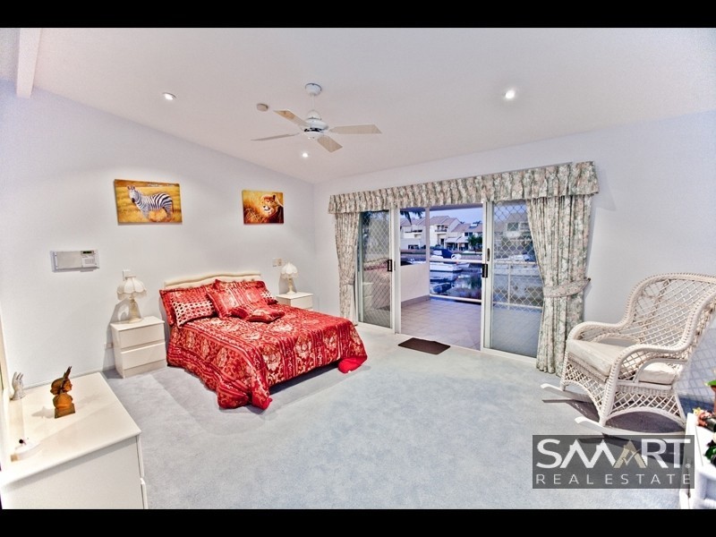 28 Sundance Way, Runaway Bay QLD 4216