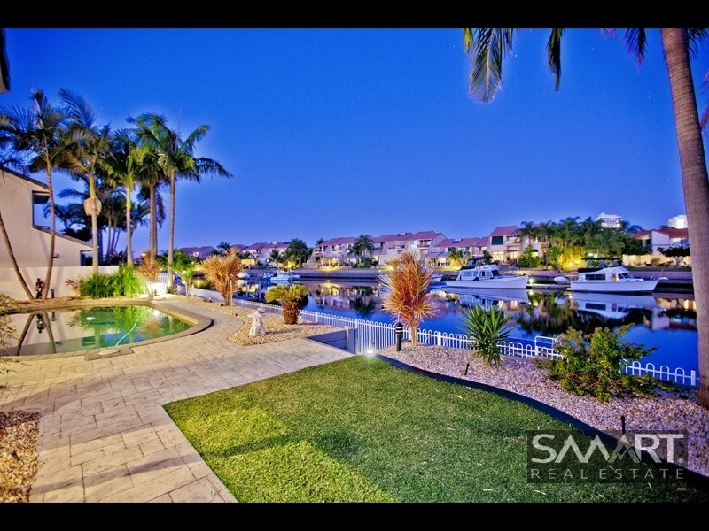 28 Sundance Way, Runaway Bay QLD 4216