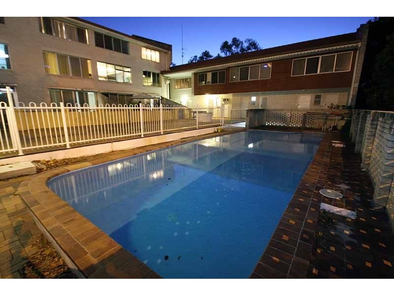 3/34 Remembrance Drive, Surfers Paradise QLD 4217