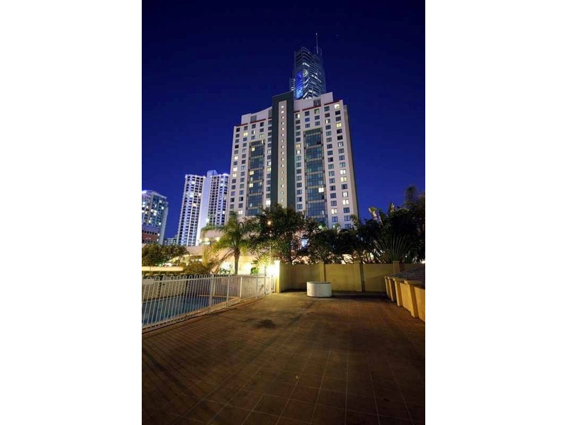 3/34 Remembrance Drive, Surfers Paradise QLD 4217