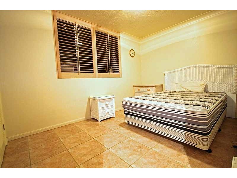 3/34 Remembrance Drive, Surfers Paradise QLD 4217