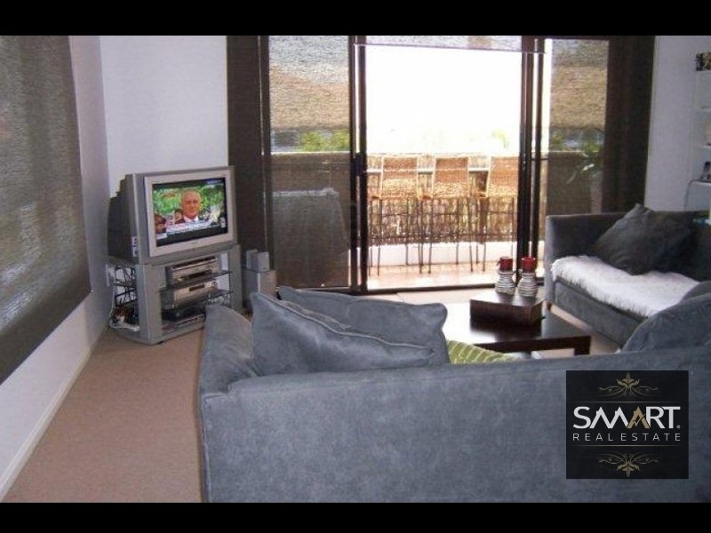 25/16 Purli Street, Chevron Island QLD 4217