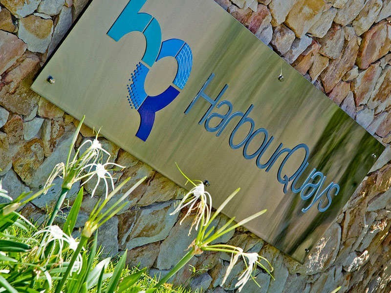 105  Compass Drive, Biggera Waters QLD 4216