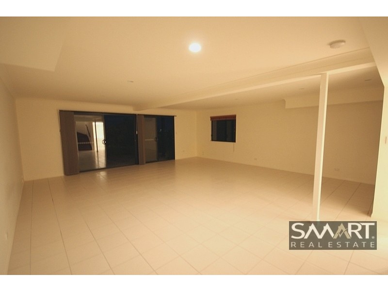 40/2 Ridgeline Way, Highland Park QLD 4211