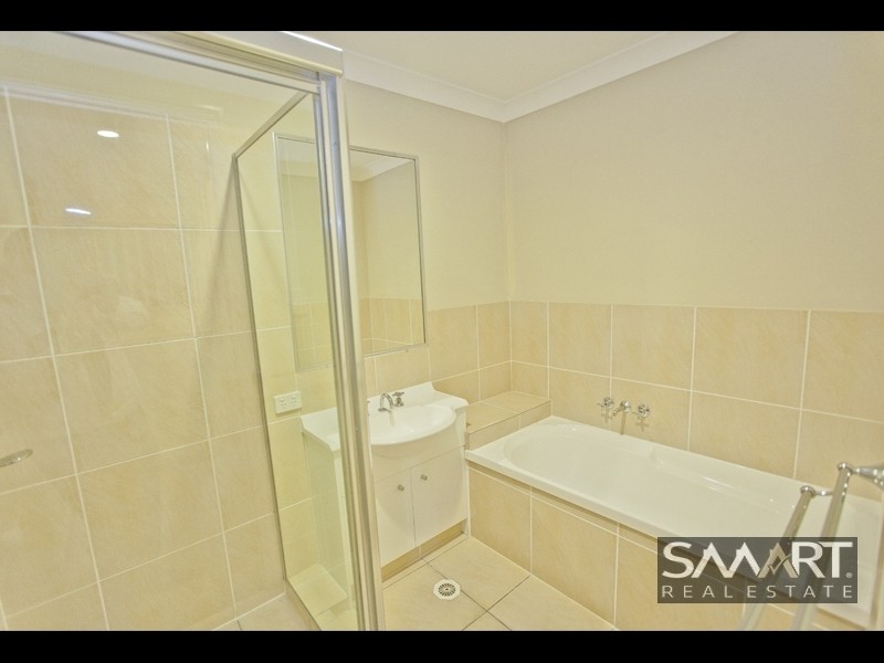 90/1 Coelia Court, Carrara QLD 4211