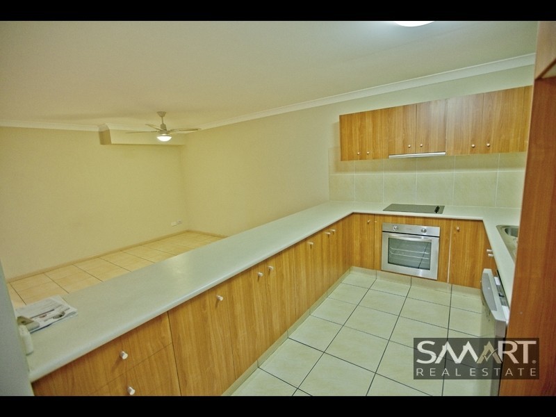 90/1 Coelia Court, Carrara QLD 4211