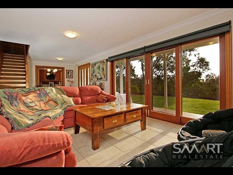 9 Josephine Terrace, Highland Park QLD 4211