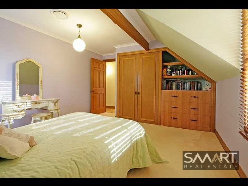 9 Josephine Terrace, Highland Park QLD 4211